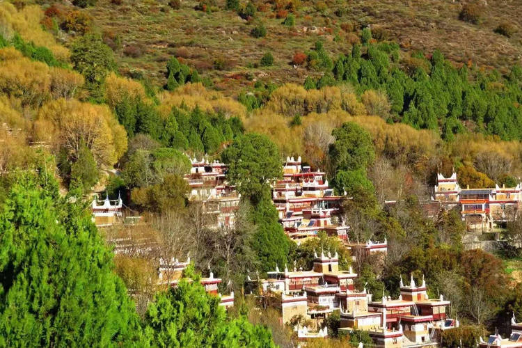 das tibetische Rongzhag Dorf